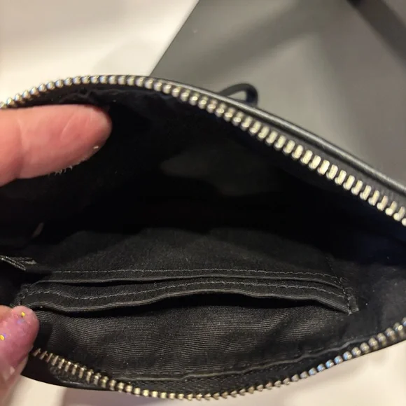 COACH Corner zip in Signature Black and Grey Wristlet - Picture 5 of 5